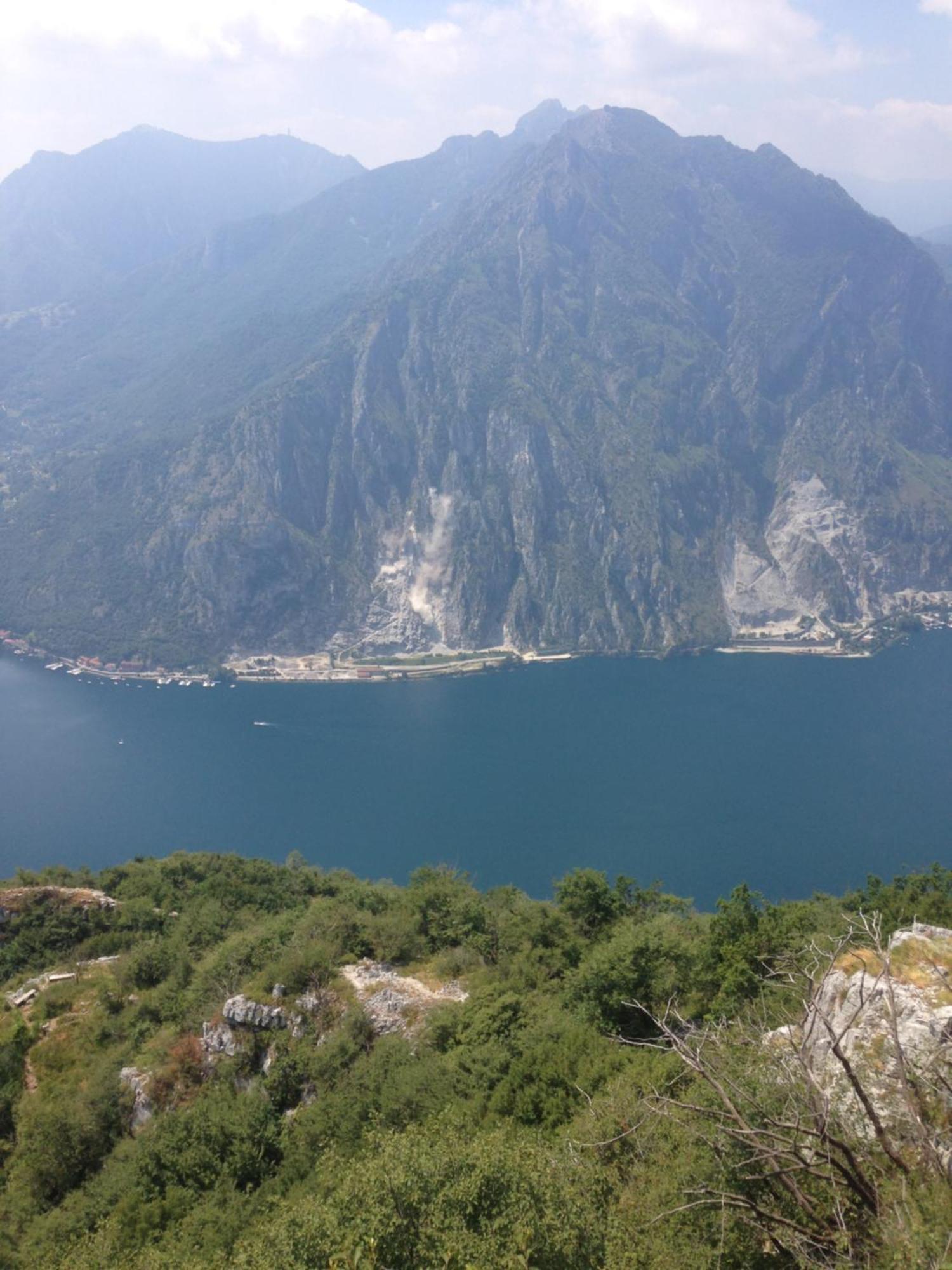 Montebello Lake Lecco Kültér fotó